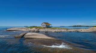 'World's loneliest house' situated on a deserted island in the US goes up for sale
