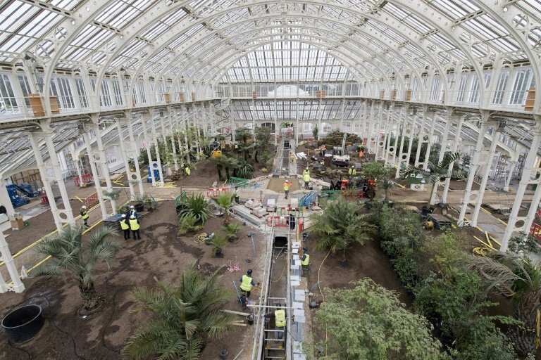 High-tech smart glasshouse in London is currently growing 400 species of plants