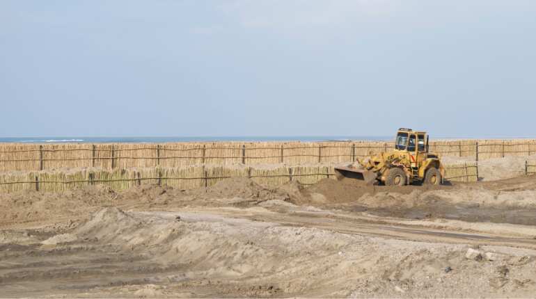 Humans extract enough sand every year to build a wall 27 metres wide around the Earth: UN