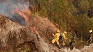 Forest fires flare up in Nepal, air quality deteriorates