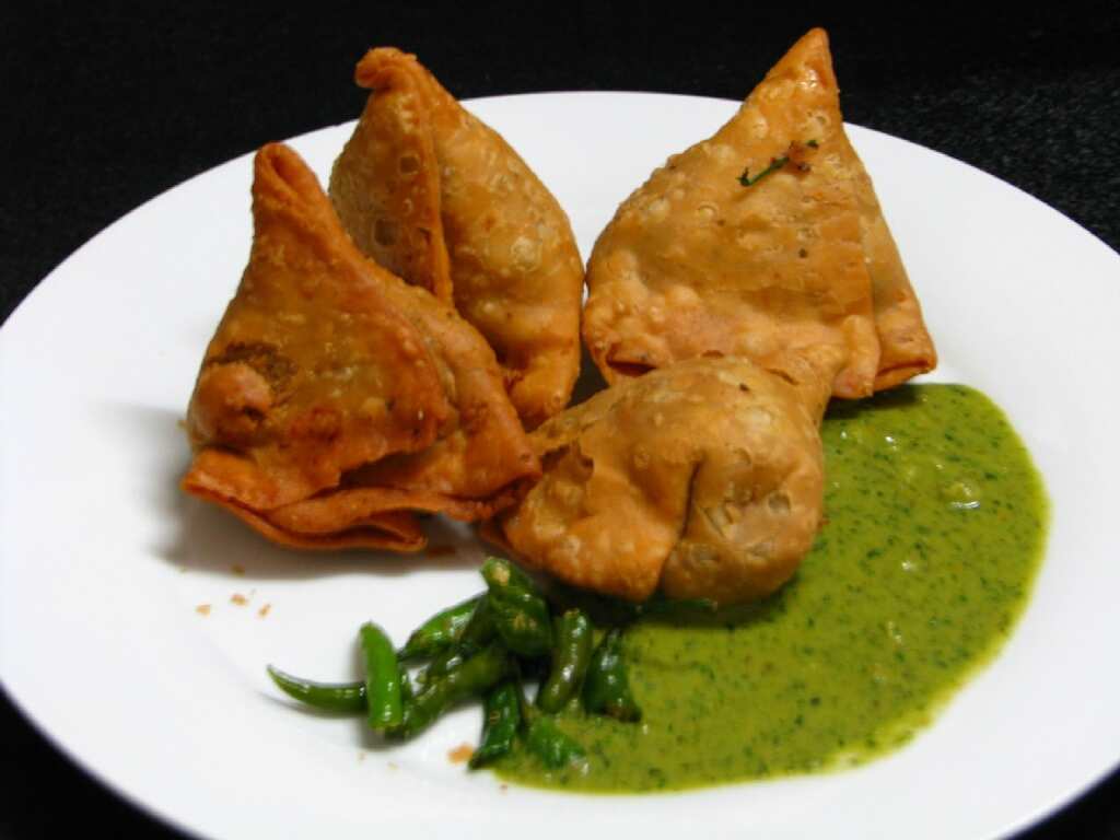 Saudi eatery shut after authorities find Indian snack being made in toilet for 30 years