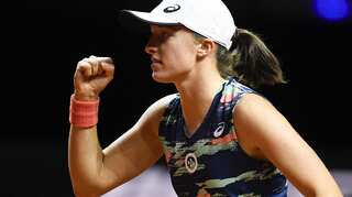 World No.1 Iga Swiatek pulls out of Madrid Open with shoulder injury