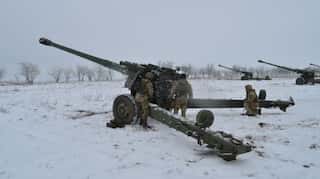 As Russians 'exert intense fire', US delivers 'more than half' of Ukraine's howitzers, train its officers