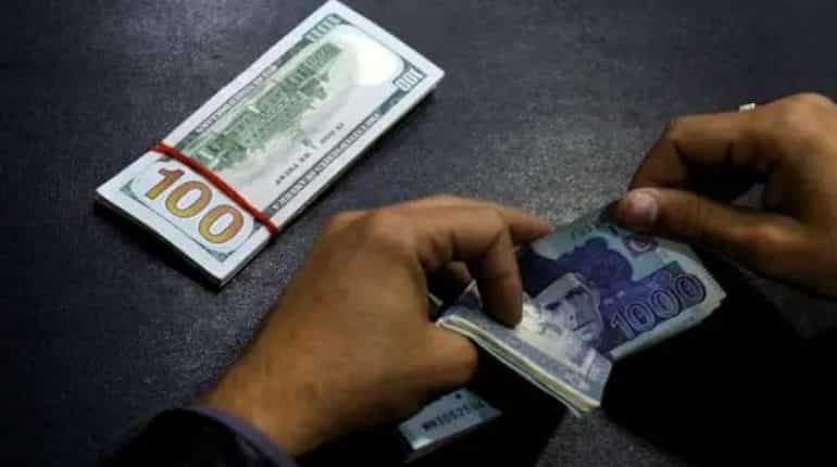 Naya Pakistan? Shariat court calls banking system against Sharia, tells govt to make it interest-free by 2027 Naya Pakistan? Shariat court calls banking system against Sharia, tells govt to make it interest-free by 2027