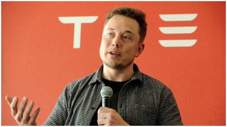 Elon Musk warns of political attacks on him and plans to ‘vote Republican’