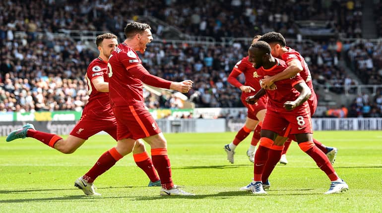Premier League: Liverpool keep pressure on Man City with 1-0 win at Newcastle Premier League: Liverpool keep pressure on Man City with 1-0 win at Newcastle