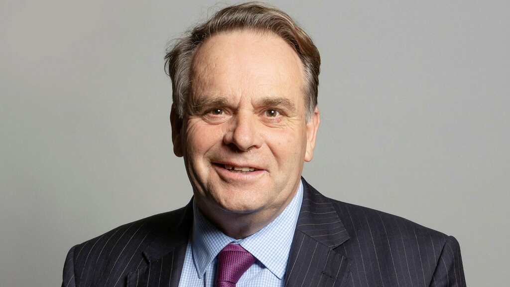 Tory MP Neil Parish admits watching pornography in the parliament, resigns