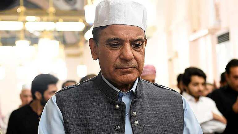 Pak PM seeks OIC's diplomatic assistance on Kashmir