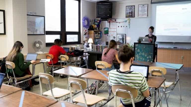 ‘A mockery out of slavery’: US school teacher under fire for botched-up lesson, faces investigation