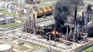 Missile attack at Iraqi oil refinery results in tank fire, say security forces  