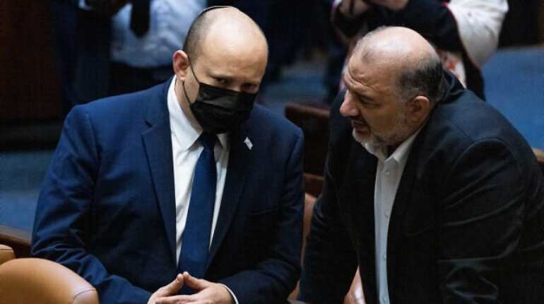 Israeli PM Naftali Bennett meets Islamist party leader for first time since suspension of coalition government Israeli PM Naftali Bennett meets Islamist party leader for first time since suspension of coalition government