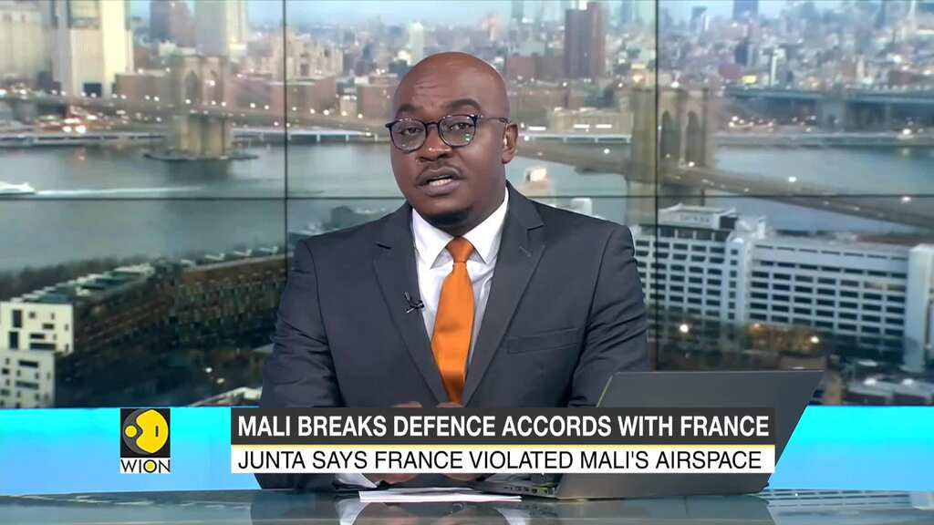 Mali orders end of defense accords with France