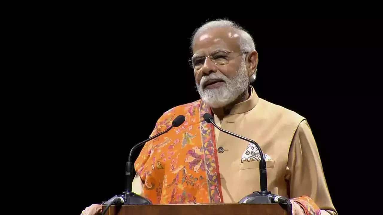 Indian PM Modi quotes Rajiv Gandhi’s ‘15 paise in one rupee’ remark to attack Congress Indian PM Modi quotes Rajiv Gandhi’s ‘15 paise in one rupee’ remark to attack Congress