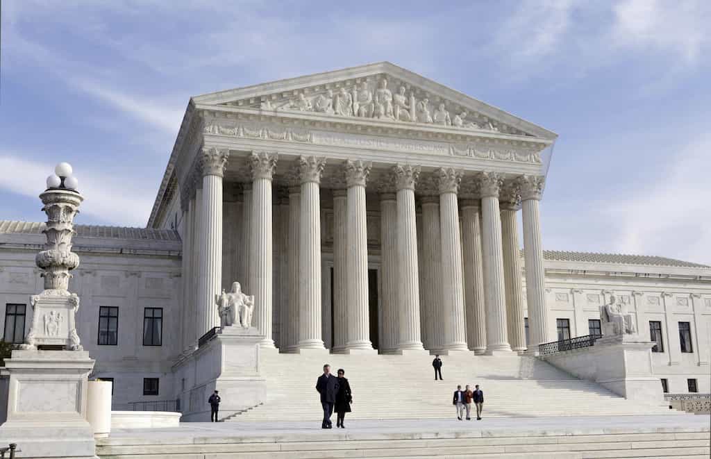 US top court set to overturn law legalizing abortion, leaked draft opinion shows