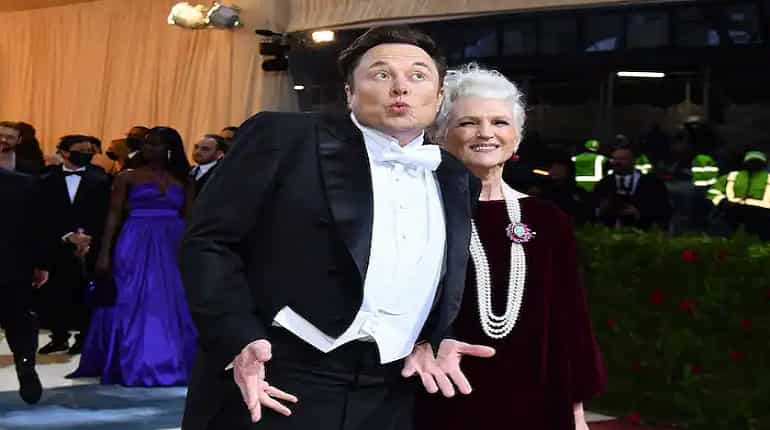 'Can't have a fancy house...': Why Elon Musk makes his mother sleep in ...