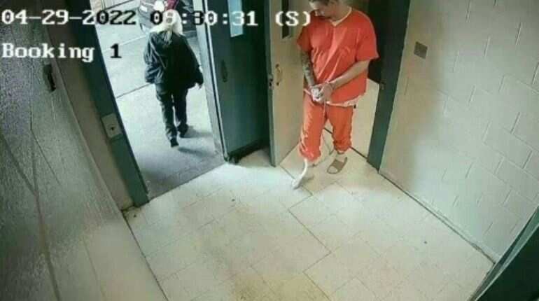 The inmate and the officer: Alabama's improbable prison escape The inmate and the officer: Alabama's improbable prison escape