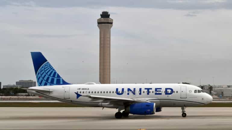 WATCH: Engine fire forces United Airlines flight to abort takeoff at Chicago airport