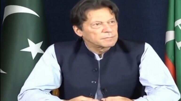 'Lighting is everything': Imran Khan goes viral again. Watch the video here