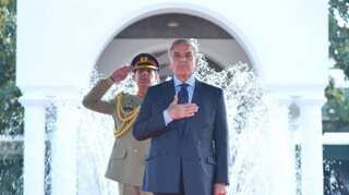 Pakistan Prime Minister Sharif imposes 'complete ban' on sugar export