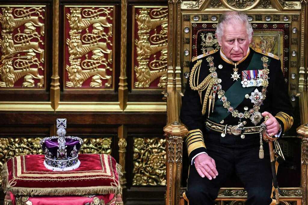 Prince Charles opens UK parliament for first time
