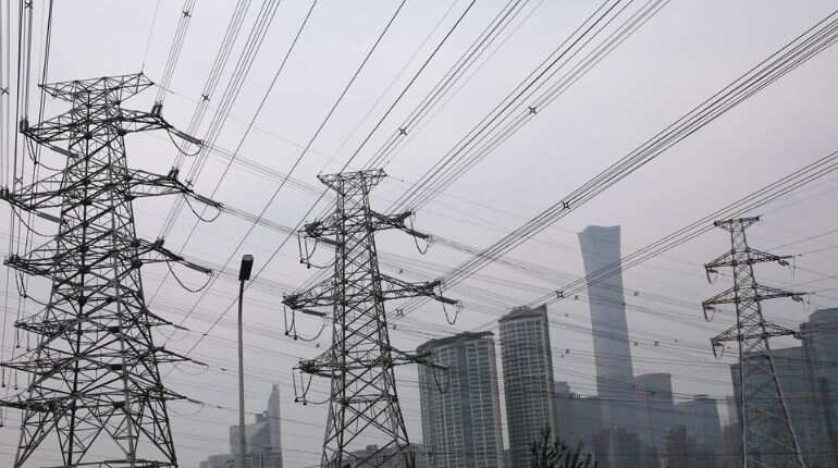 On footsteps of Lanka? Chinese firms threaten to close power plants unless Pak pays US $1.59 billion dues