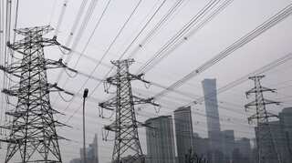 On footsteps of Lanka? Chinese firms threaten to close power plants unless Pak pays US $1.59 billion dues