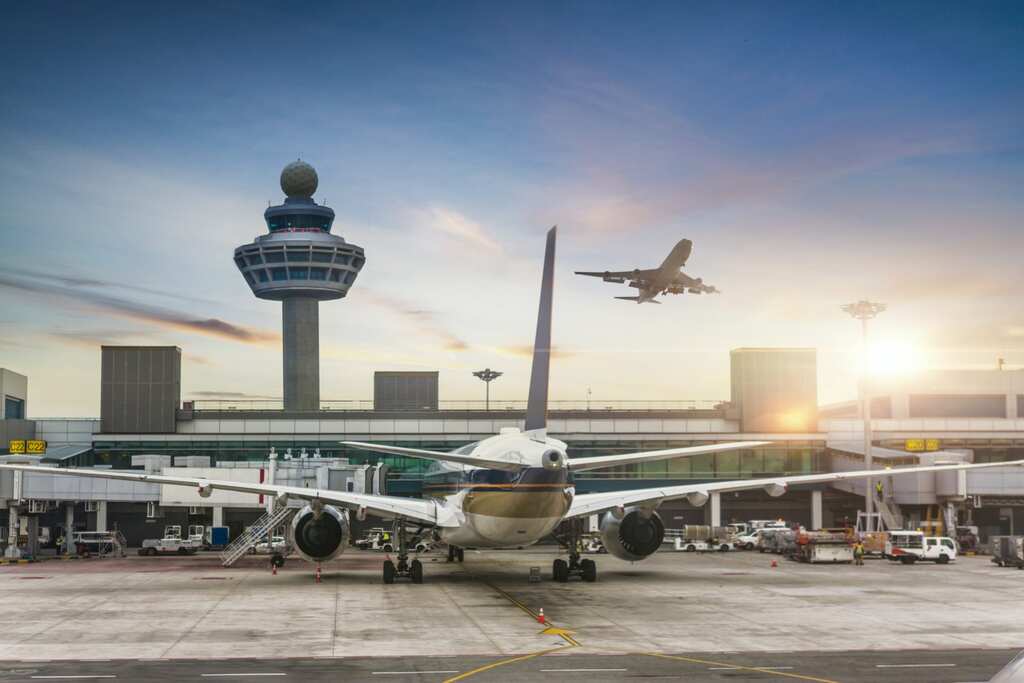Aviation leaves huge carbon footprint, new report says only 1 of 50 goals met