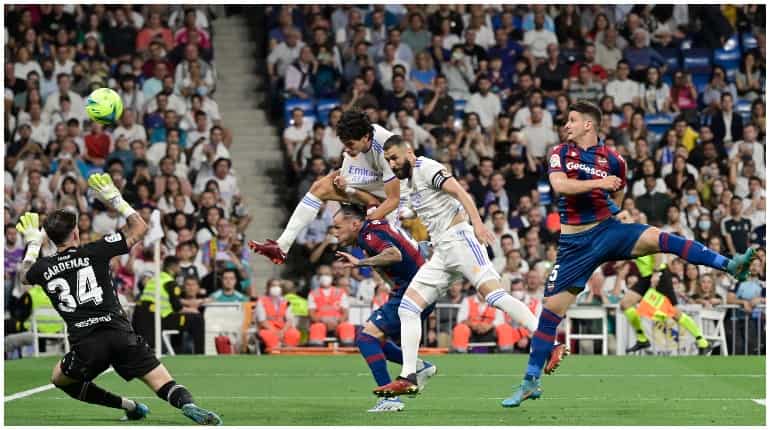 Real Madrid thrash Levante as Karim Benzema equals with Raul's goal-record, only behind Cristiano Ronaldo