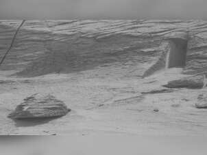 NASA’s rover found alien doorway on Mars? Find out truth
