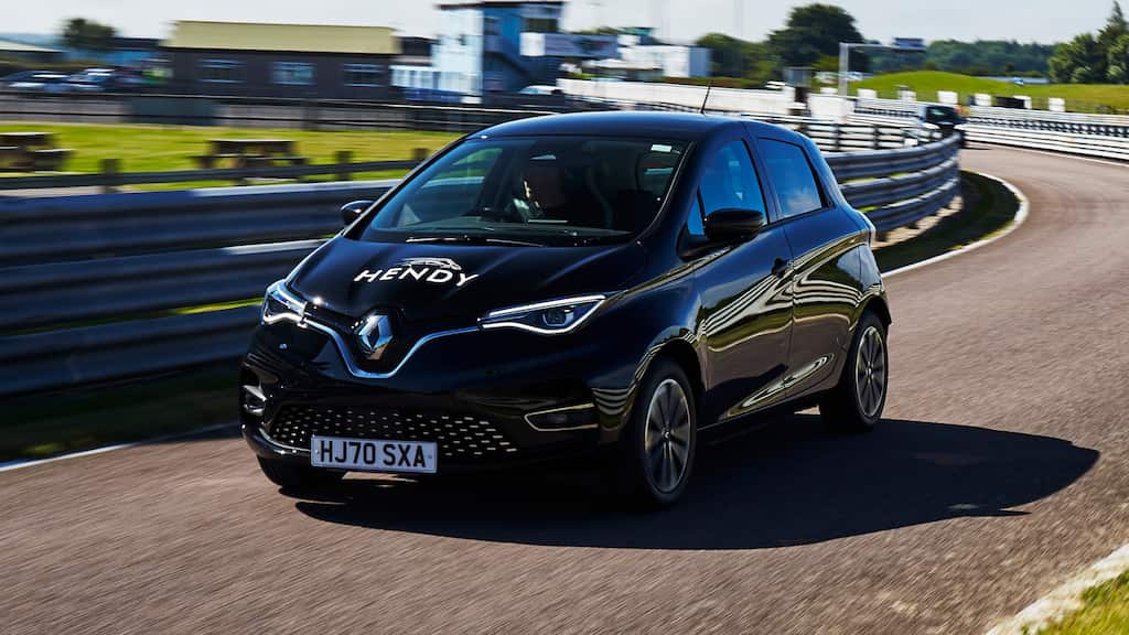 Modified Renault Zoe breaks record, car covers 2000Km using GH-3 fuel