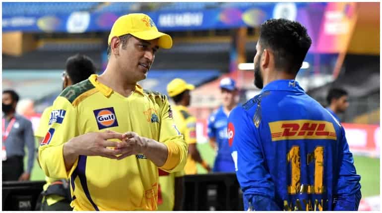 Sunil Gavaskar resorts to MS Dhoni's famous catchphrase when asked about CSK skipper's IPL future