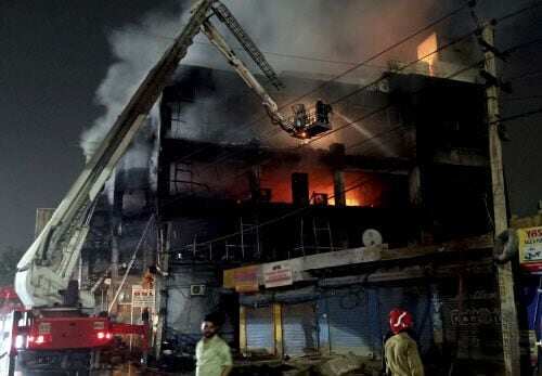 India: 27 bodies recovered from the building that caught fire in West Delhi's Mundka