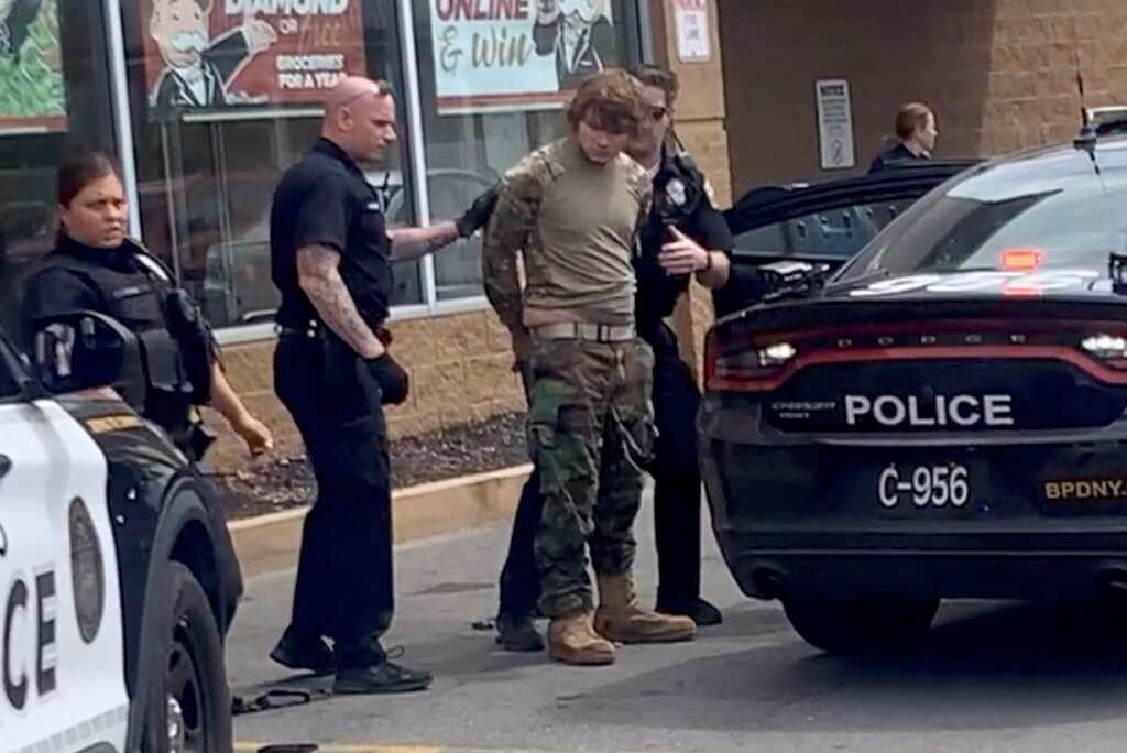 18-year-old opens fire in Buffalo market,10 killed in racially charged crime