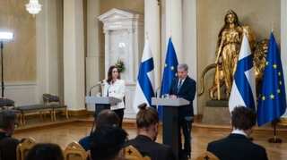 Swedish, Finnish MPs debate NATO membership