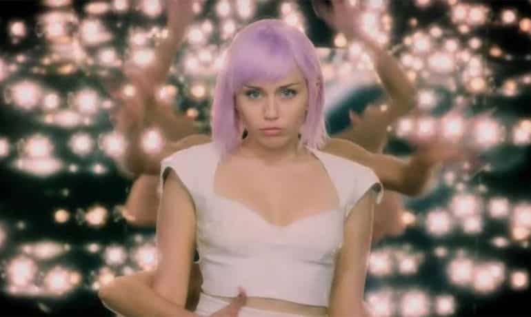 'Black Mirror' new season is reportedly in works at Netflix 'Black Mirror' new season is reportedly in works at Netflix