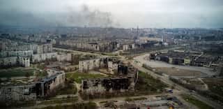 More than 260 Ukrainian soldiers evacuated from Mariupol steel plant