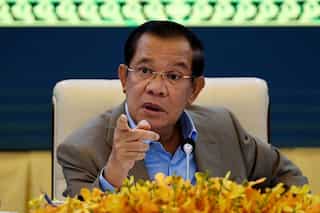 Cambodian PM shuts down media outlet for attacking him and his son
