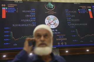 Pakistan bans import of luxurious items as weak rupee, low reserves batter economy