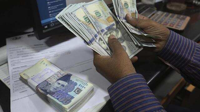 Pakistan bans the import of 38 luxury goods amid the ongoing economic crisis