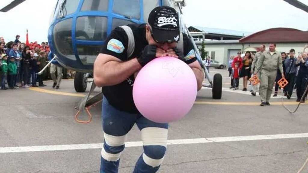 'Russian Hulk': Man pulls 3 choppers weighing 15.6 tonnes, sets world record