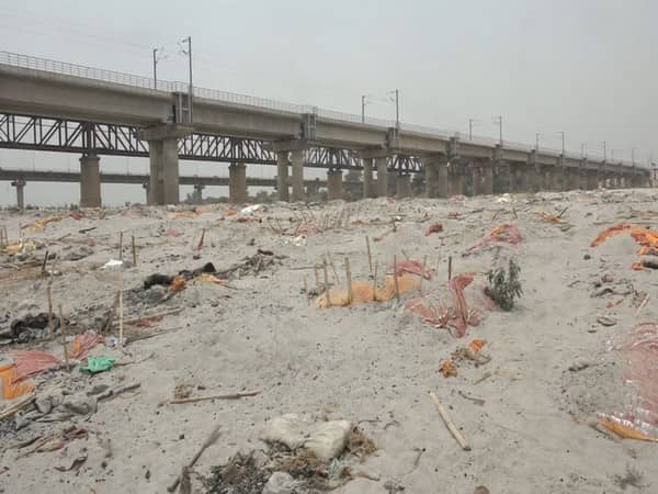 Western media bias? All bodies in Indian river banks were not of Covid patients. Here's why
