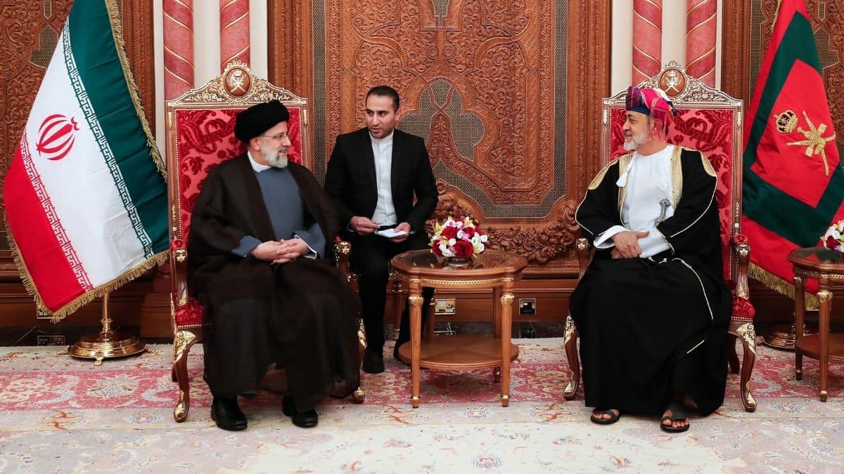 Oman, Iran sign trade deals, MoUs during President Ebrahim Raisi's visit to Gulf