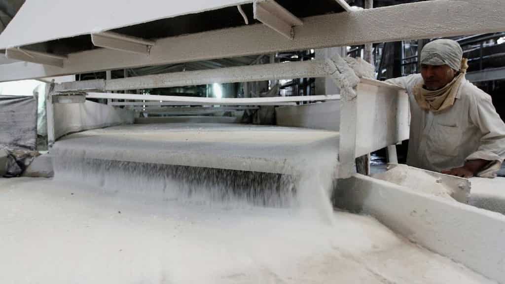 India imposes restrictions on sugar exports, sets a limit of 10 million tonnes