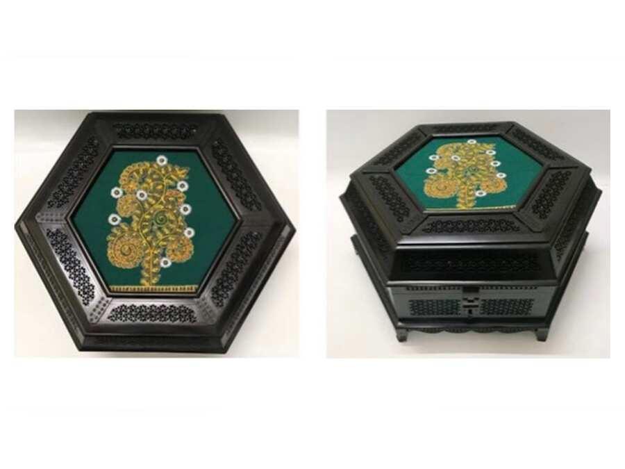 PM Modi gifts rogan painted, carved wooden box to Japanese PM