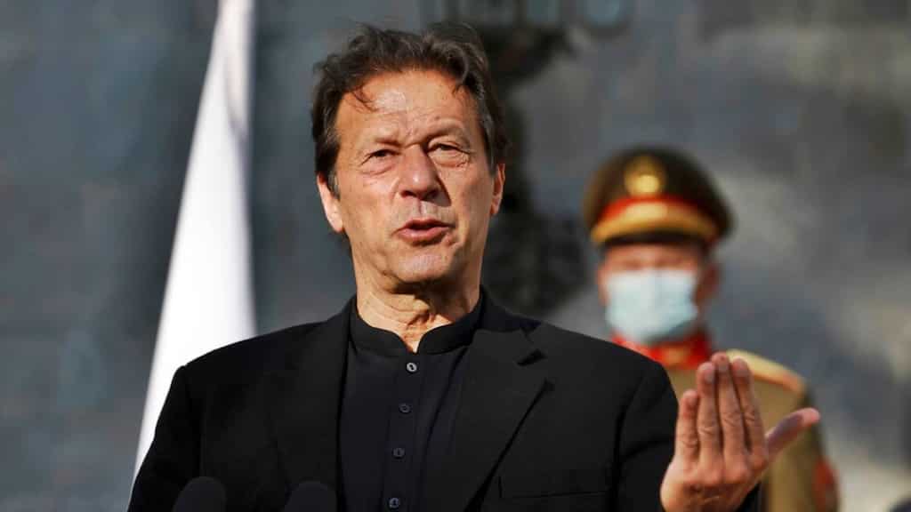 Imran Khan's long march to Islamabad begins despite bans
