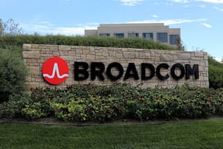 Broadcom reports strong Q3, targets $12 billion artificial intelligence chip revenue