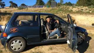 New Zealand: Grandmother converts 29-year-old car into homemade solar-powered vehicle for $24,000