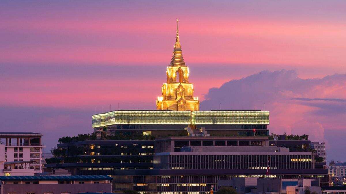Watch | Thailand: Citizens fume against massage, karaoke bar, spa room in Parliament Watch | Thailand: Citizens fume against massage, karaoke bar, spa room in Parliament