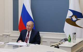 Western arms supply to Ukraine risks further destabilisation, warns Putin