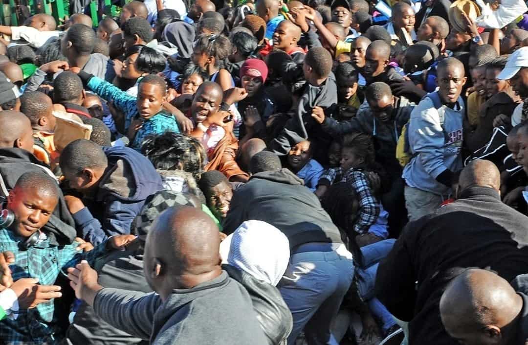 At least 31 dead in Nigeria stampede At least 31 dead in Nigeria stampede